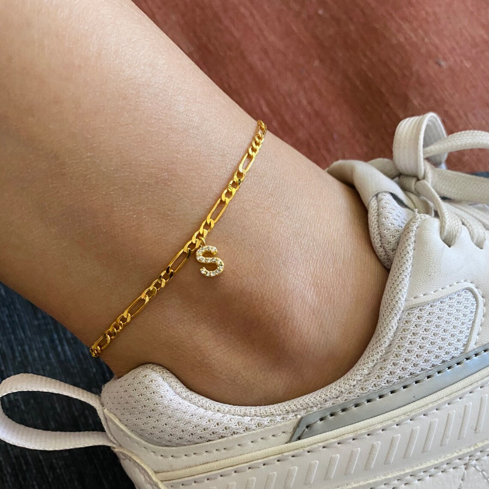Knöchelarmband mit Initialen - Armband für deinen Knöchel