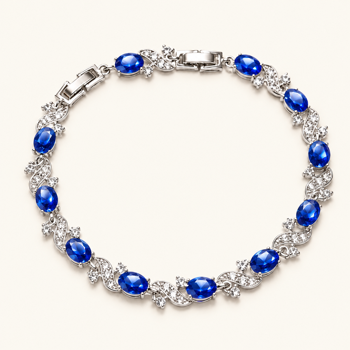 Carol – Stilvolles goldenes Armband