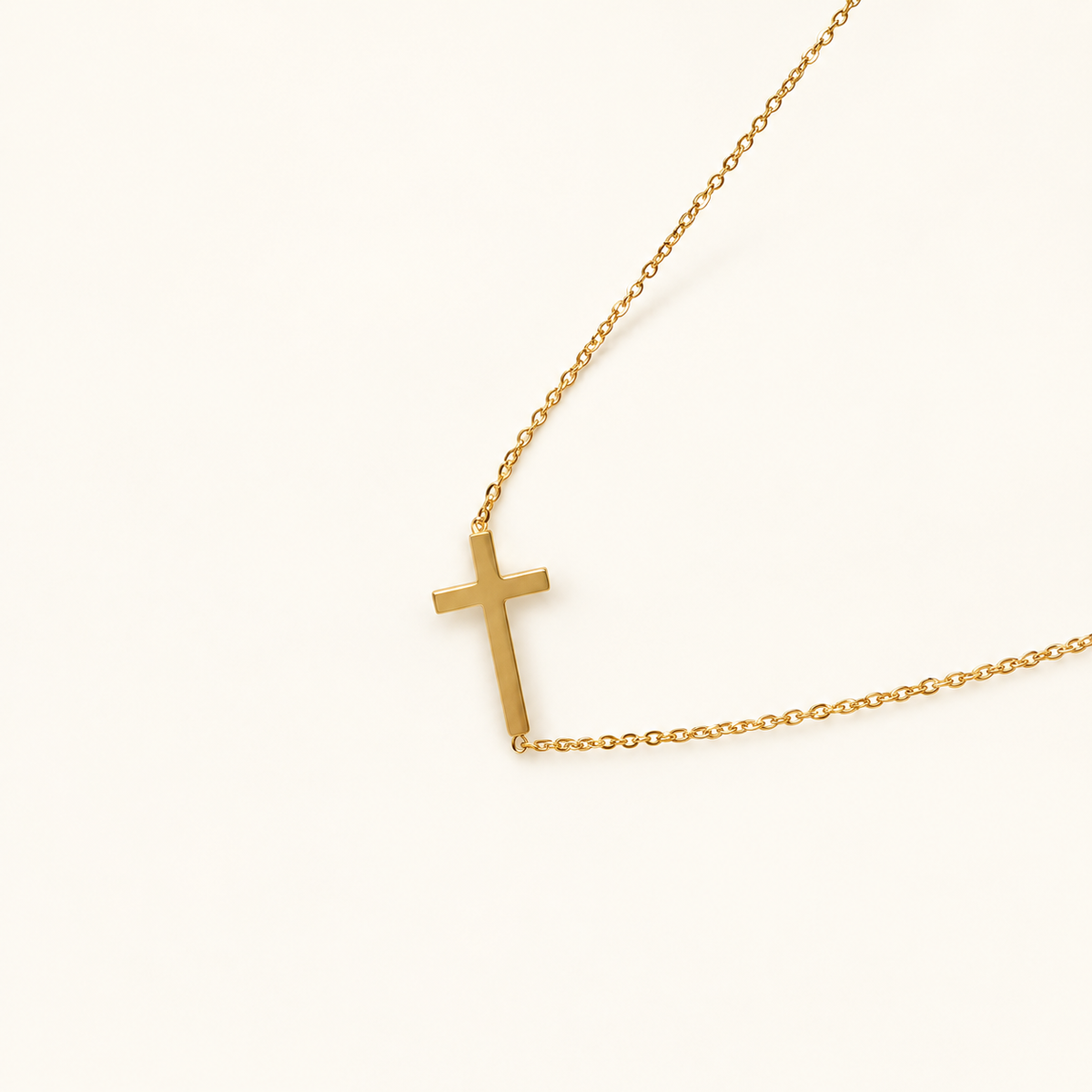 Nelly – Minimalistische Kreuzhalskette in Gold
