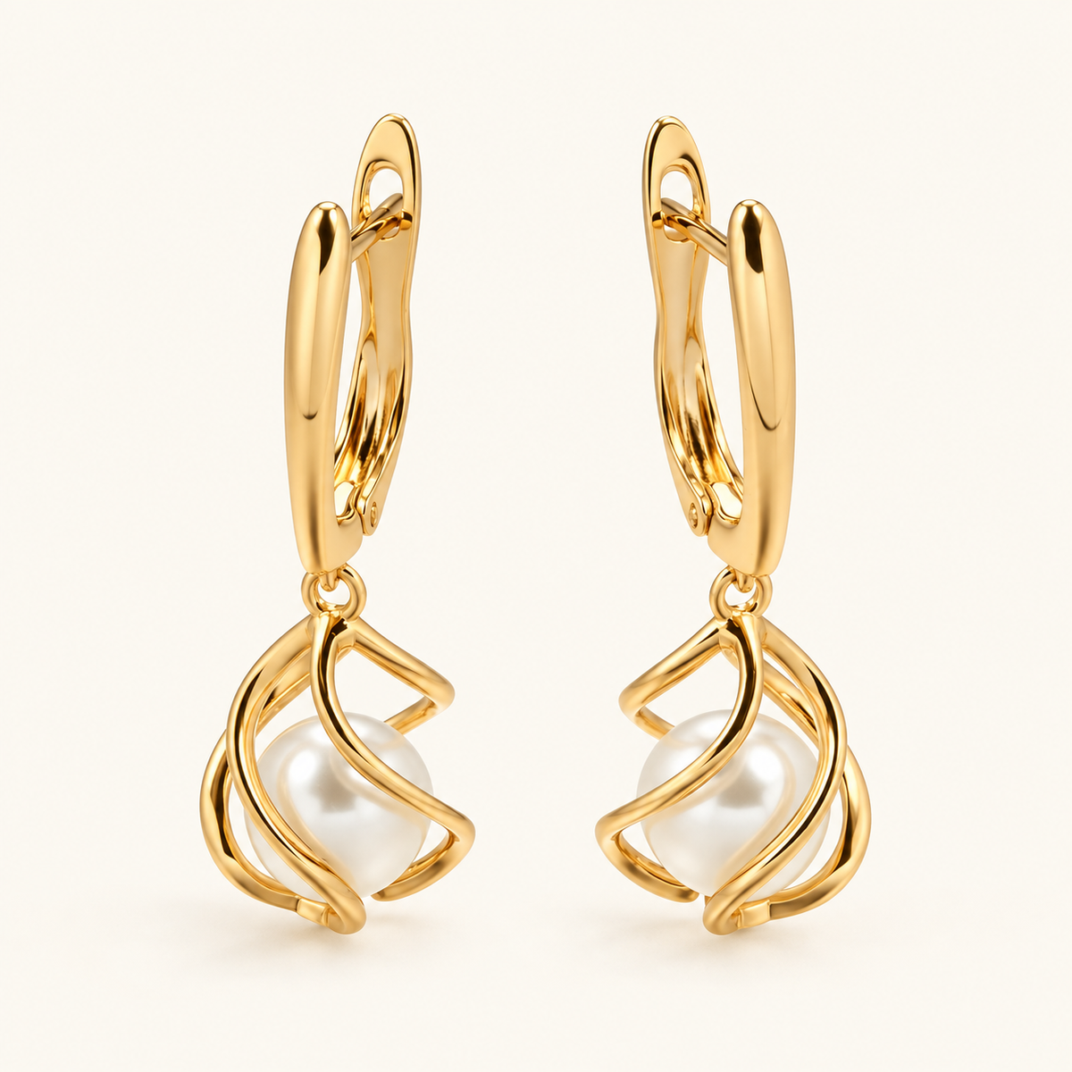 Elena – Elegante Perlenohrringe in Gold