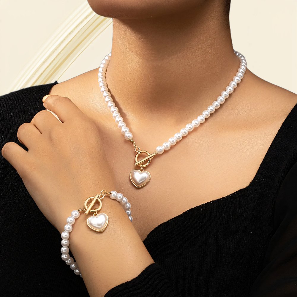 Lara – Set aus Halskette und Armband mit Herzperlen