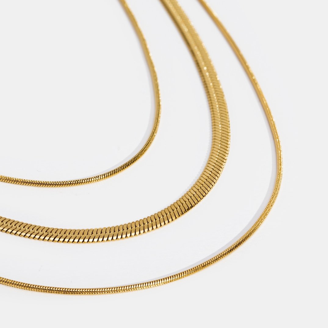 Agot – Mehrlagige goldene Kettenhalskette