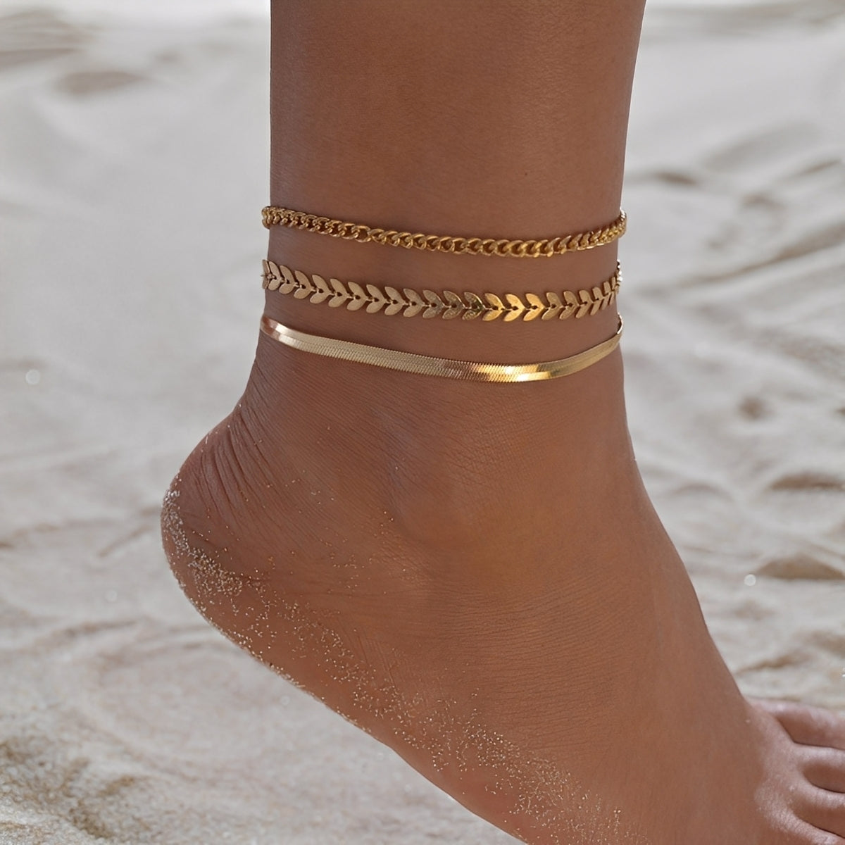Odelia – Schicke goldfarbene Fußkette