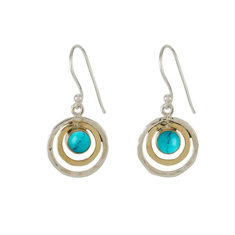 Nayah – Boho Saturn Ohrringe mit Türkisstein, in Silber und Gold hergestellt