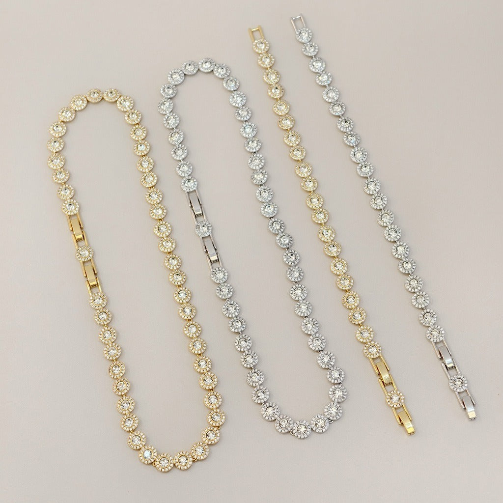 Victoria – Halskette und Armband mit einem glänzenden runden Knopf