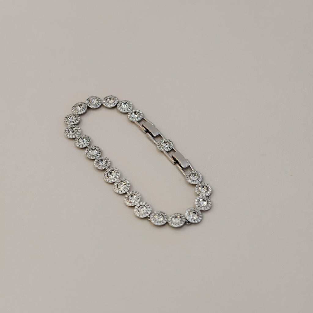 Victoria – Halskette und Armband mit einem glänzenden runden Knopf